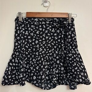 Zara Black and White Floral Skort